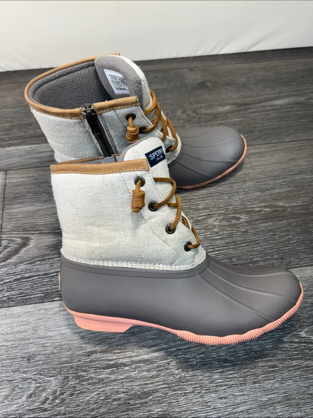 Sperry Women's Gray and Pink Lace-Up Waterproof Duck Boots woman’s SZ 8 (h75)